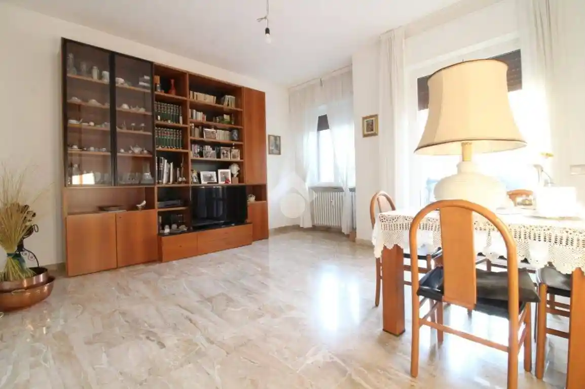 Appartamento in vendita a Pavia