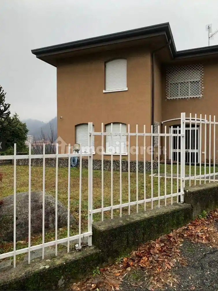 Villa in vendita a Como