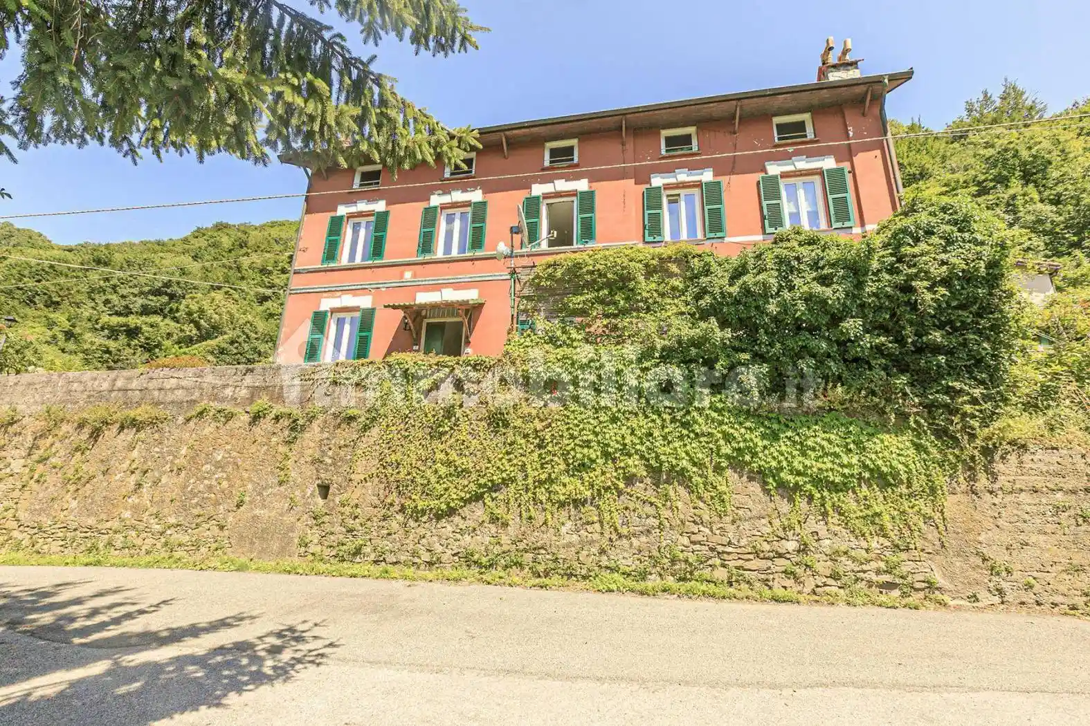 Villa in vendita a Campomorone