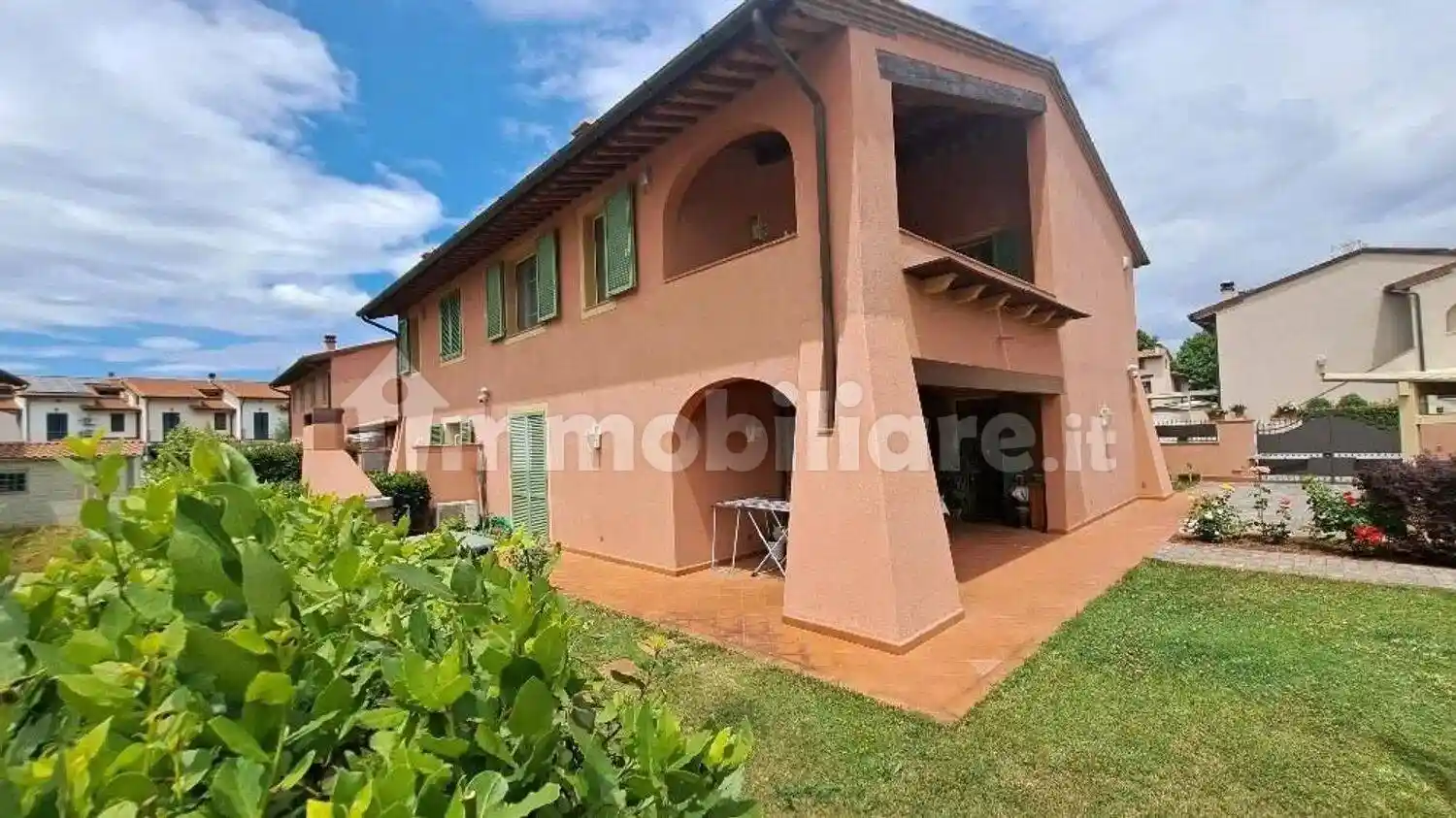 Villa in vendita a Calcinaia