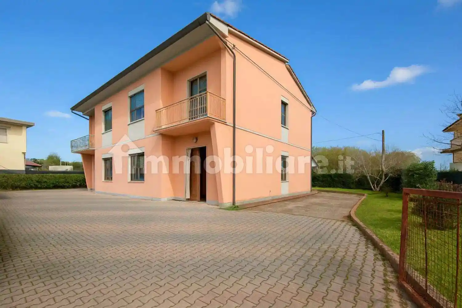 Villa in vendita a Bientina