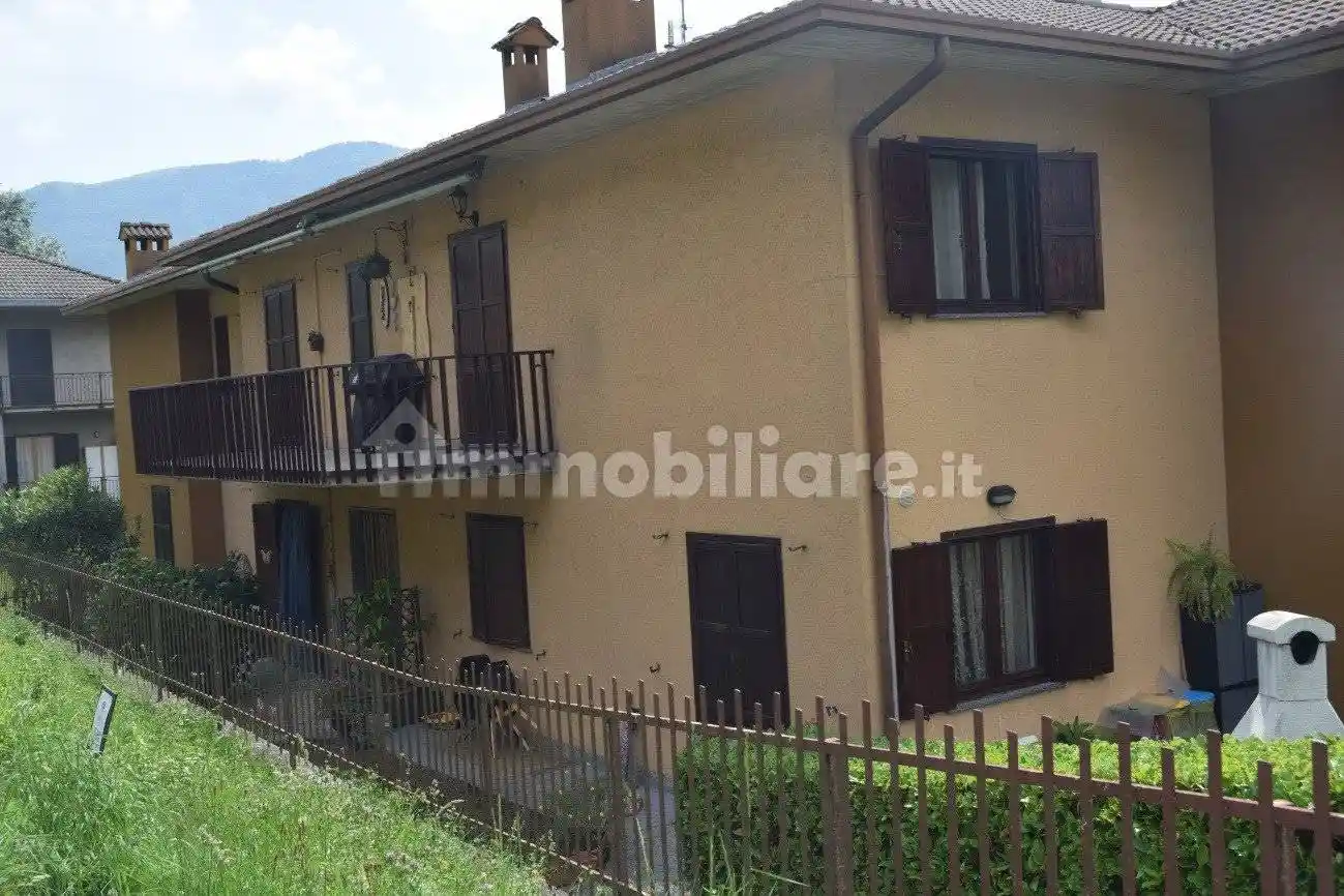 Appartamento in vendita a Sant'Omobono Terme