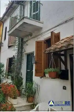 Appartamento in vendita a Faleria