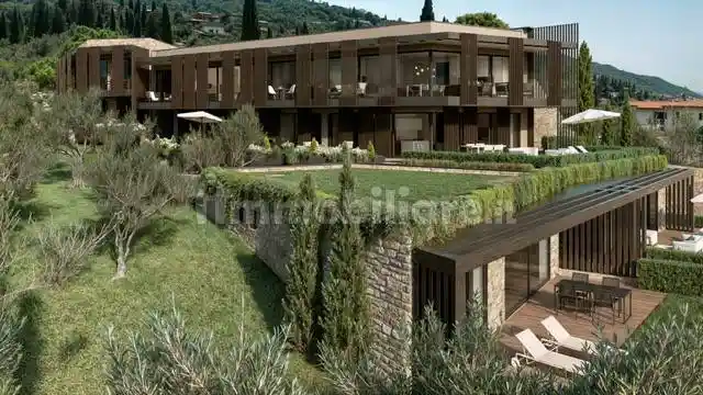 Villa in vendita a Torri del Benaco