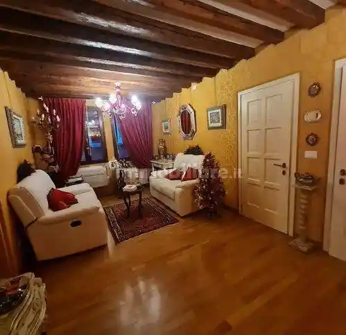 Appartamento in vendita a Venezia