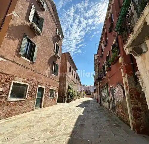 Appartamento in vendita a Venezia