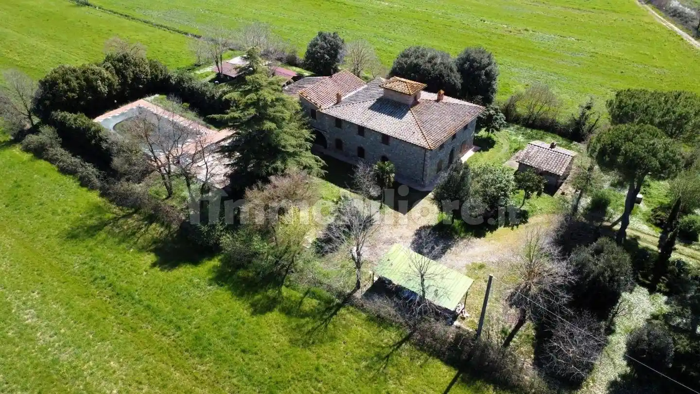 Rustico - Casale in vendita a Casole d'Elsa