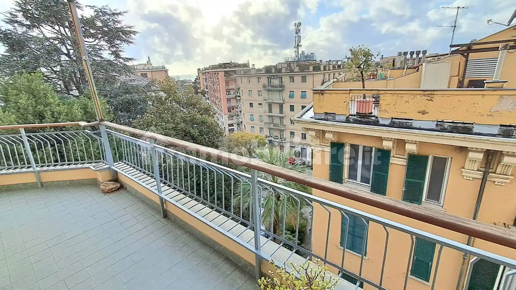 Appartamento in vendita a Genova