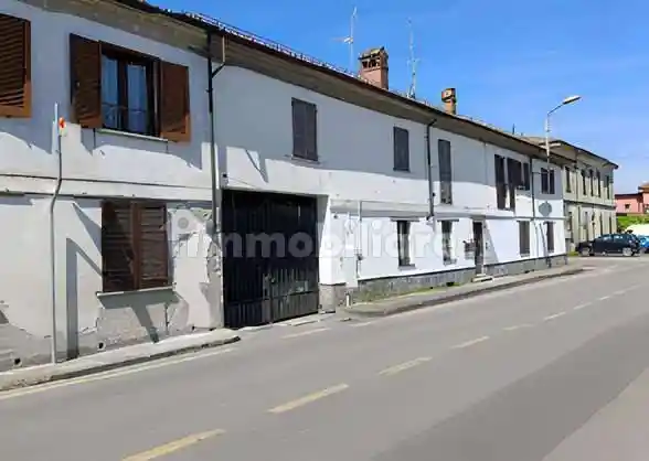 Appartamento in vendita a Bressana Bottarone