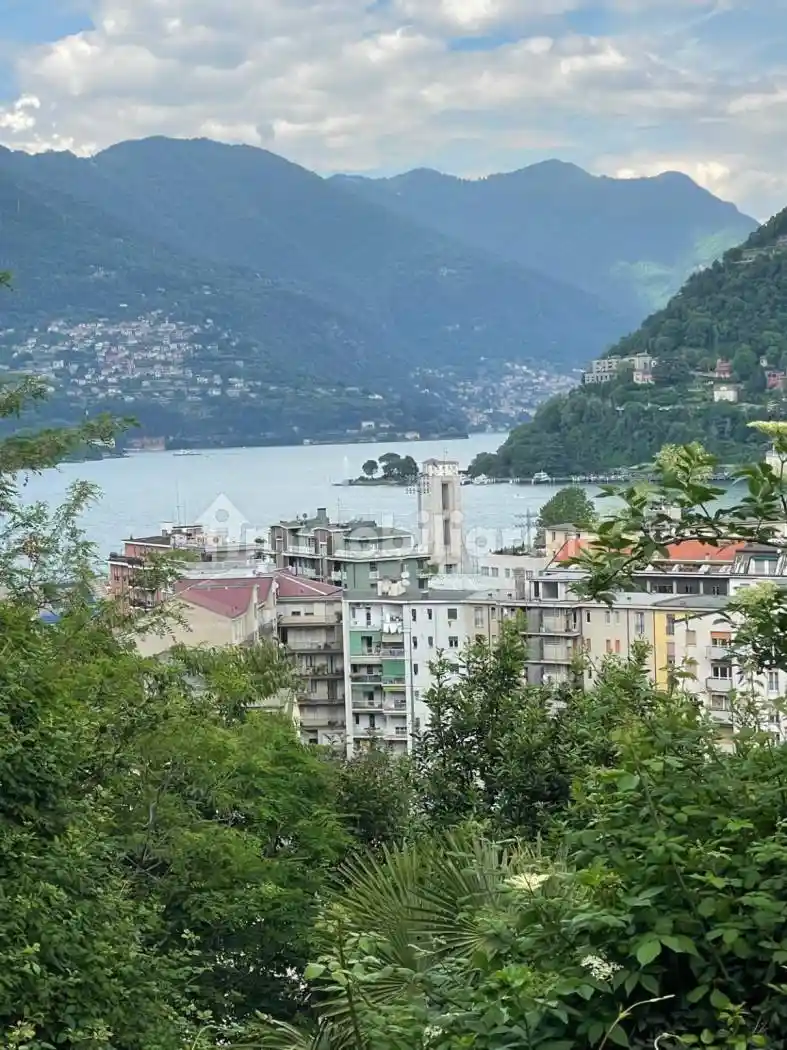 Appartamento in affitto a Como