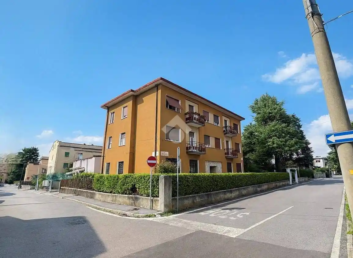 Appartamento in vendita a Brescia