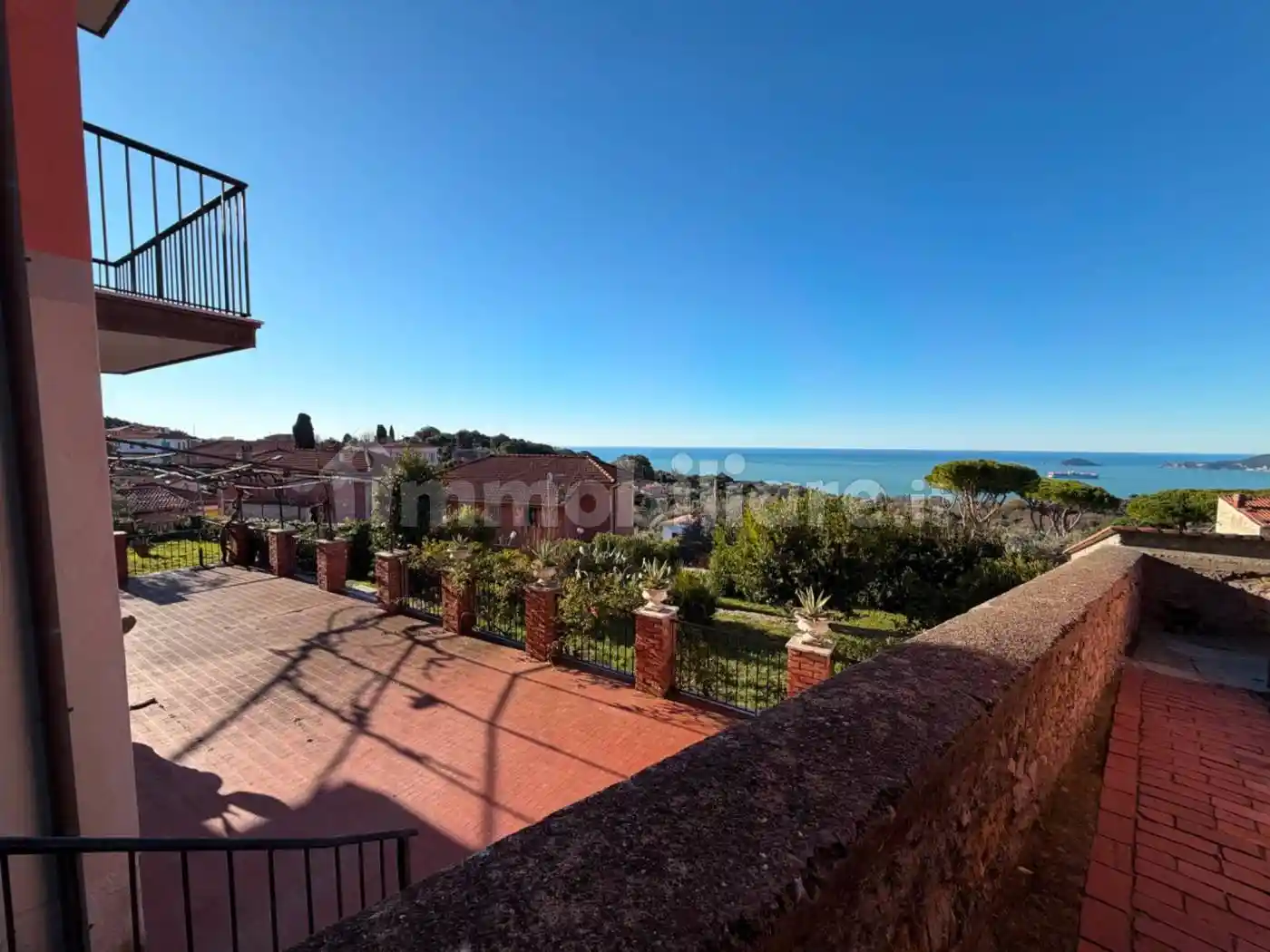 Casa indipendente in vendita a Ameglia