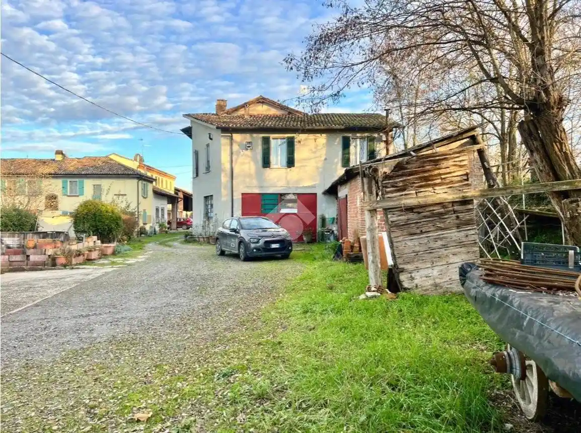 Casa indipendente in vendita a Broni