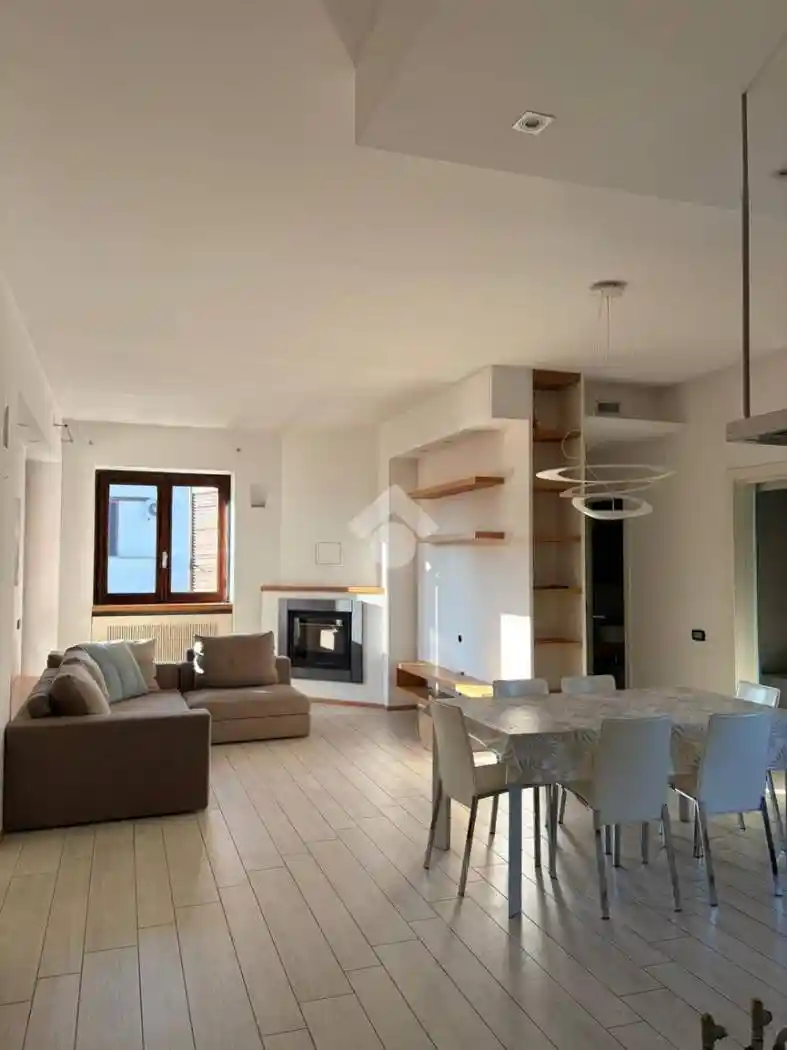 Appartamento in vendita a Lonate Pozzolo