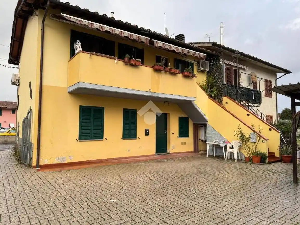 Appartamento in vendita a Chiesina Uzzanese