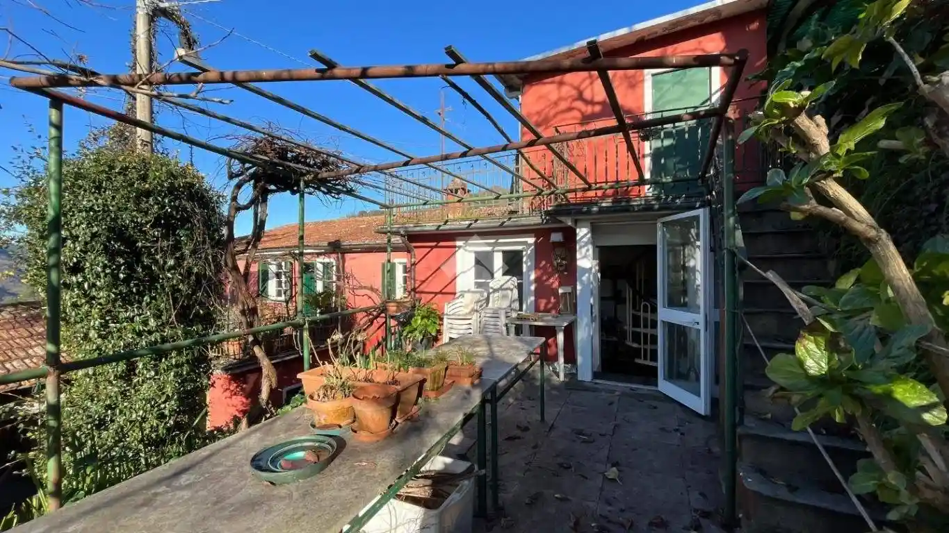 Casa indipendente in vendita a San Colombano Certenoli