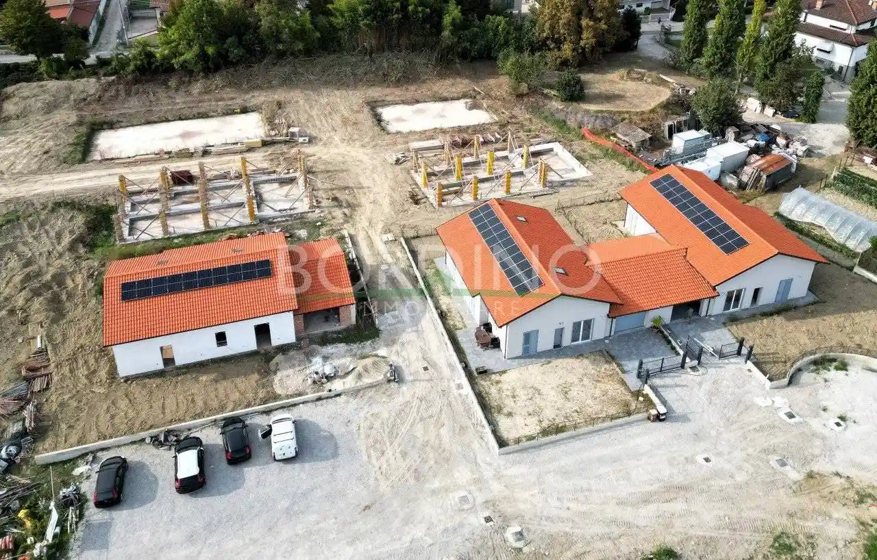 Villa in vendita a Magliano Alfieri