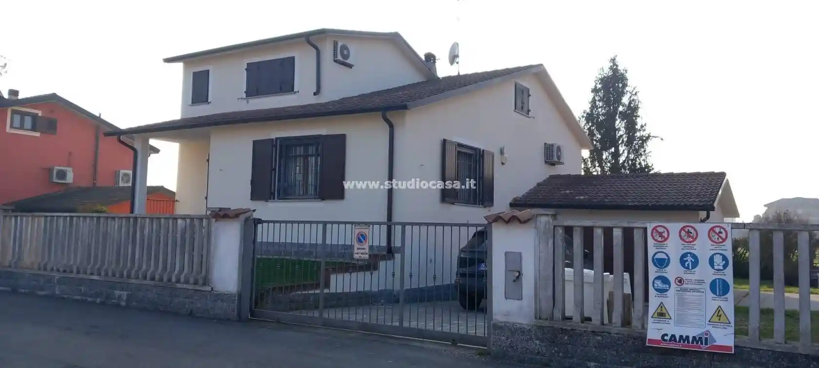 Villa in vendita a Dovera