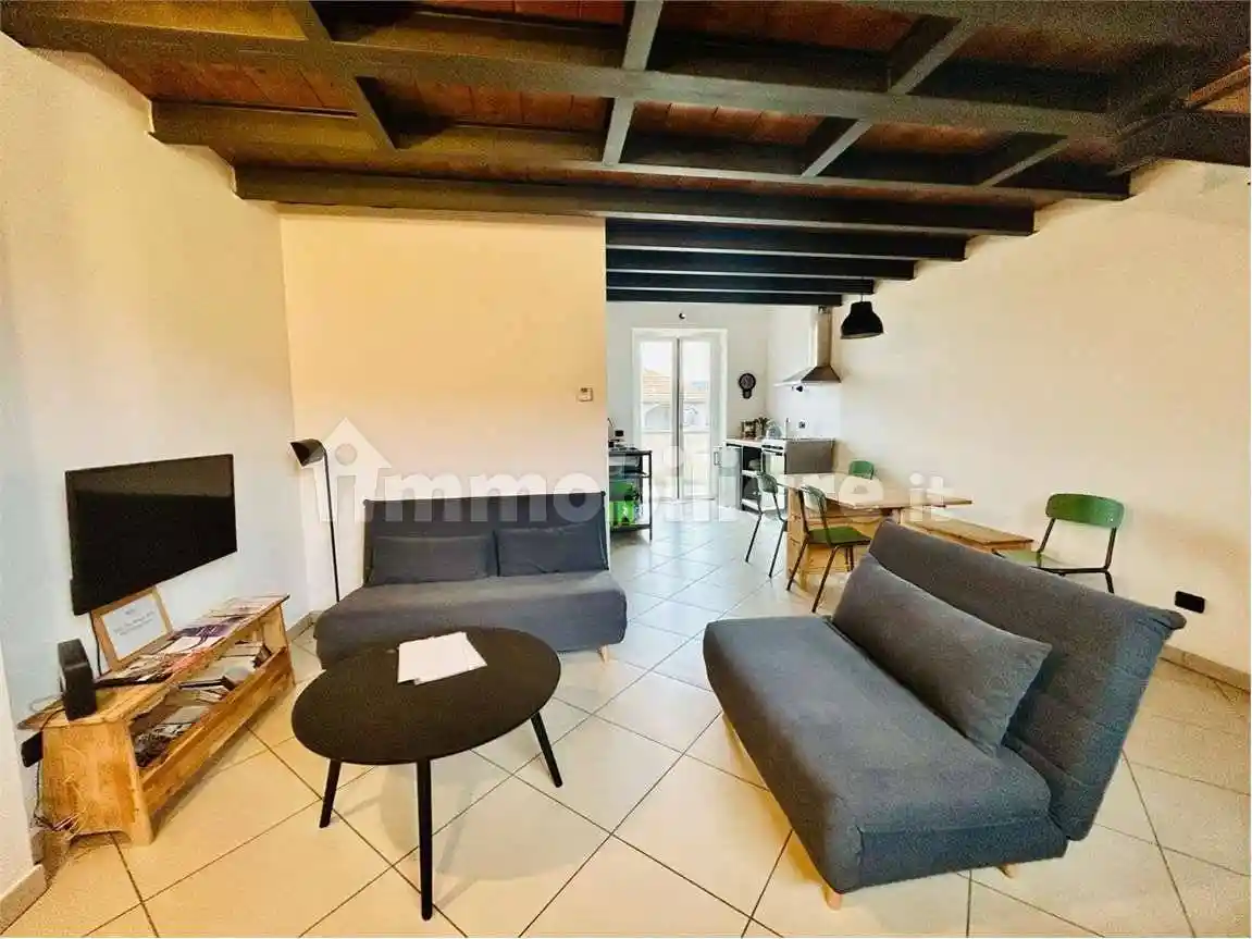 Appartamento in affitto a Taino