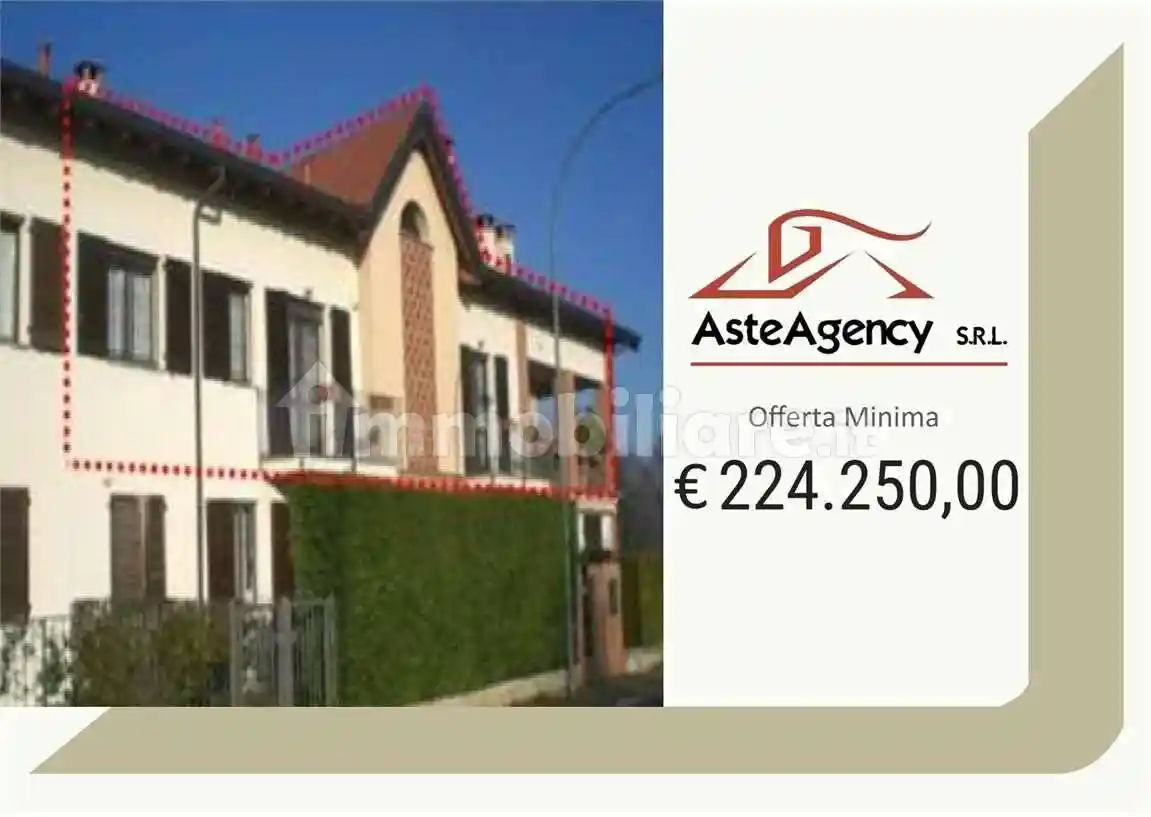Appartamento in vendita a Lomagna