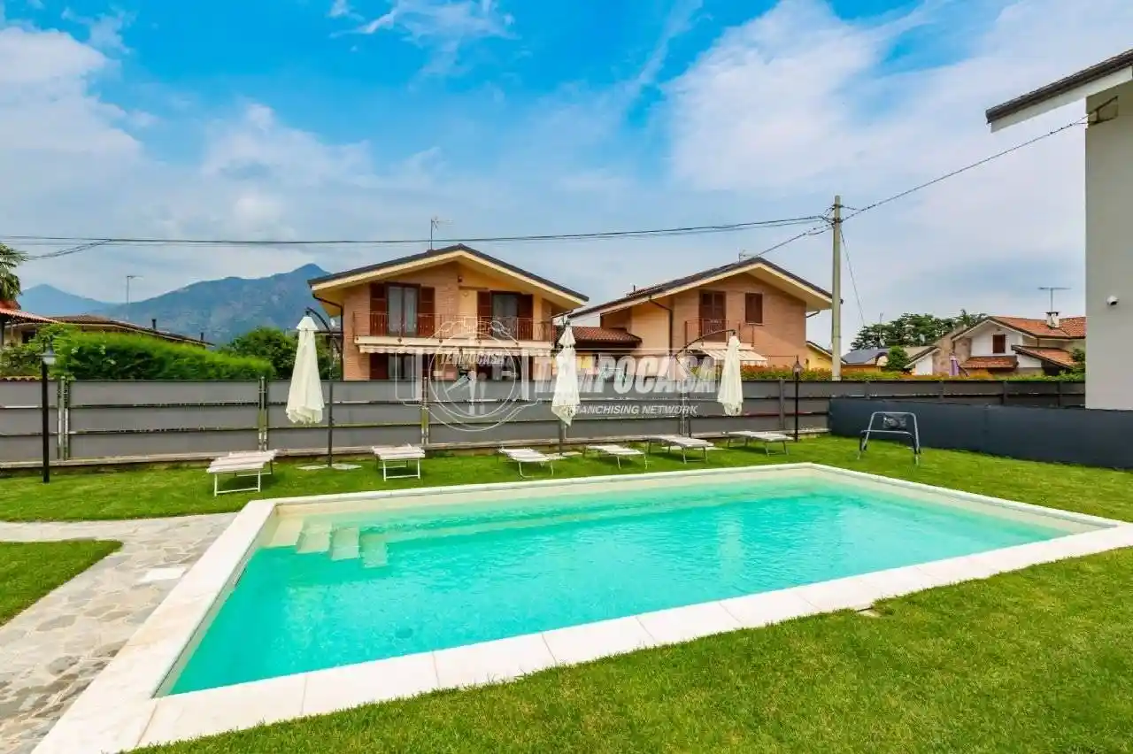 Villa in vendita a Rosta