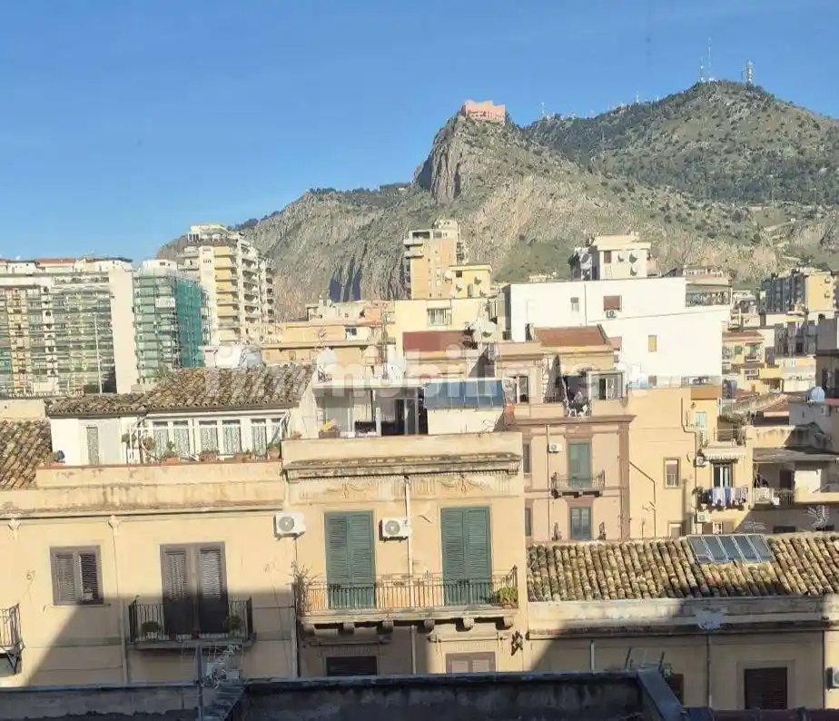 Appartamento in vendita a Palermo