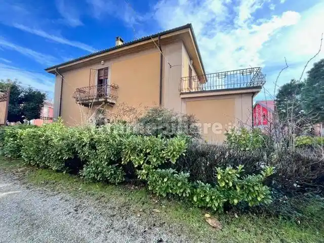 Villa in vendita a Peschiera Borromeo