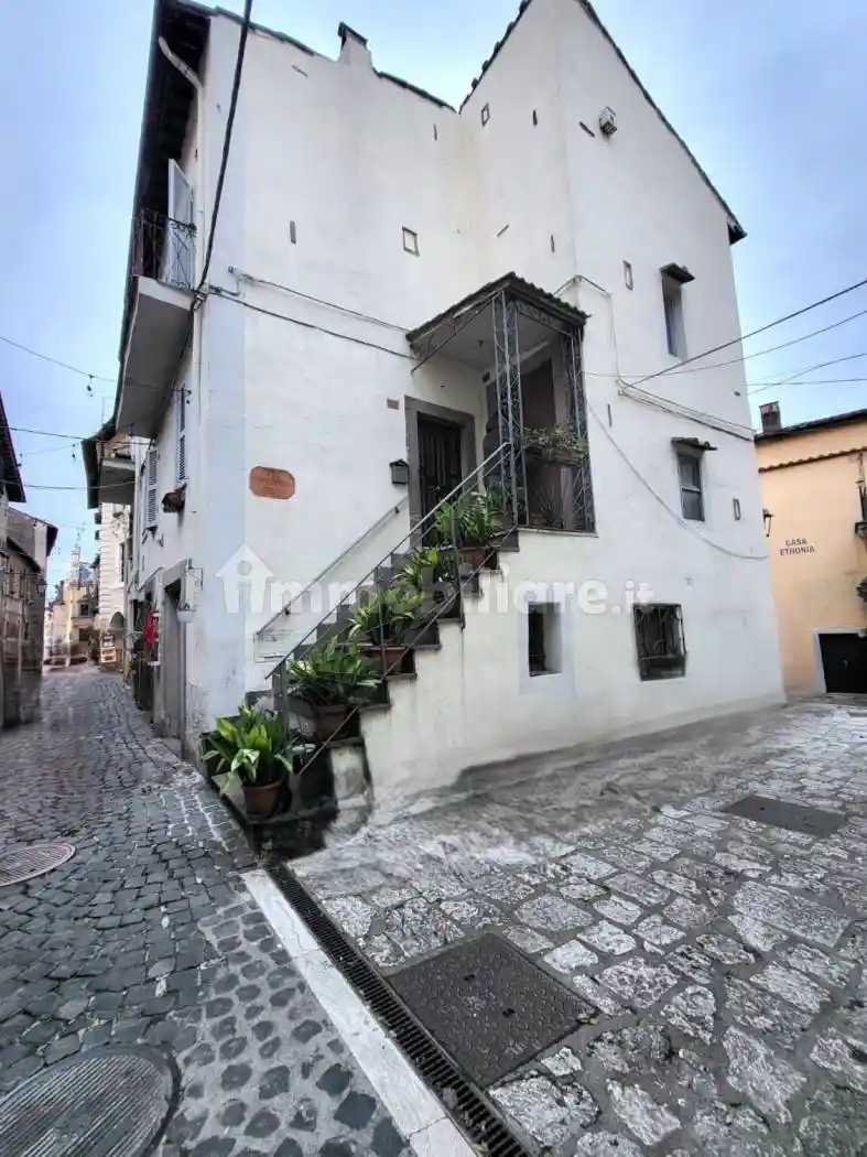 Appartamento in vendita a Vasanello