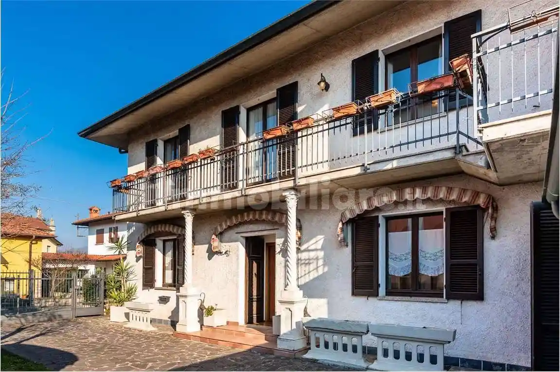 Casa indipendente in vendita a Brusaporto