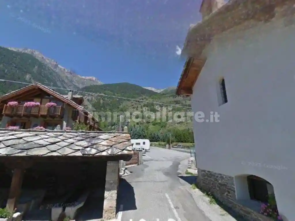 Appartamento in vendita a Salbertrand