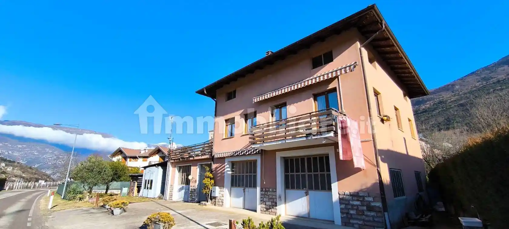 Villa in vendita a Madruzzo