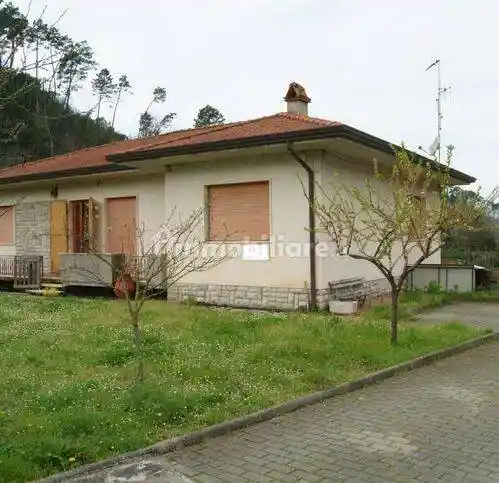 Villa in vendita a Camaiore