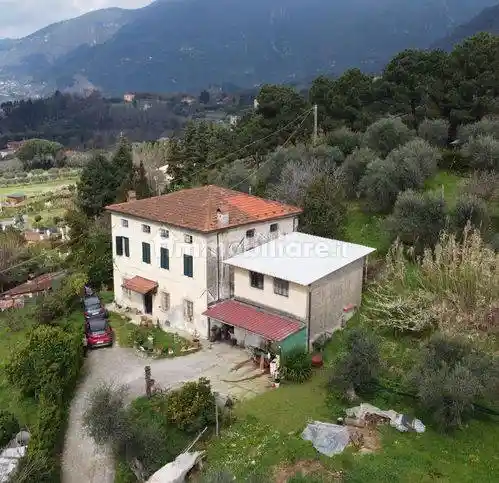 Villa in vendita a Camaiore