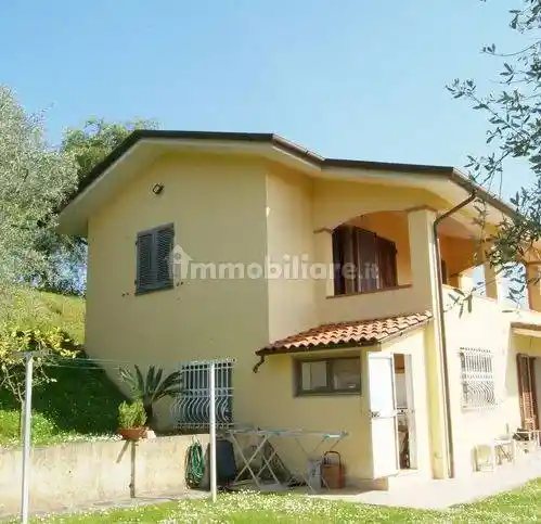 Villa in vendita a Camaiore