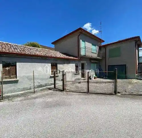 Villa in vendita a Adria