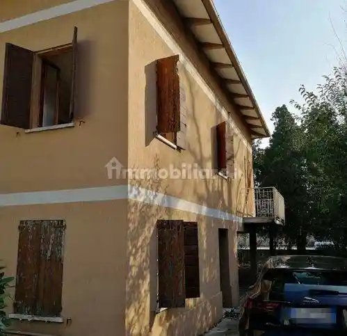 Villa in vendita a Maranello