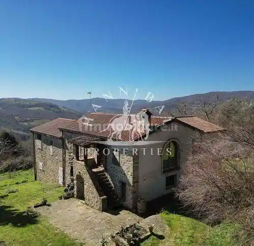 Rustico - Casale in vendita a Umbertide