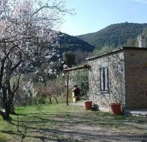 Villa in vendita a Tuoro sul Trasimeno