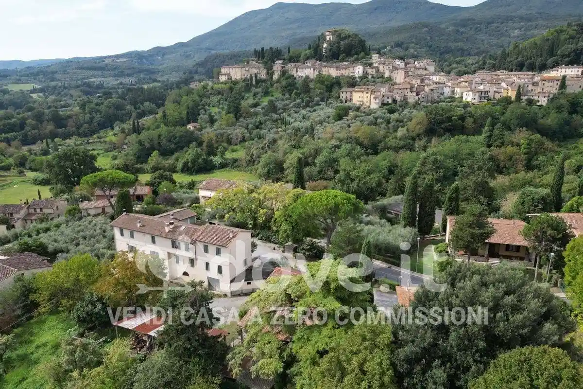 Villa in vendita a Cetona