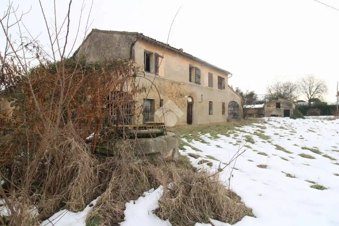 Rustico - Casale in vendita a Forlì