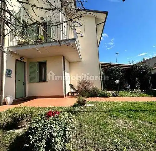 Villa in vendita a Cascina