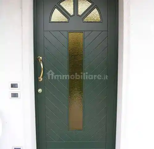 Appartamento in vendita a Riva del Po