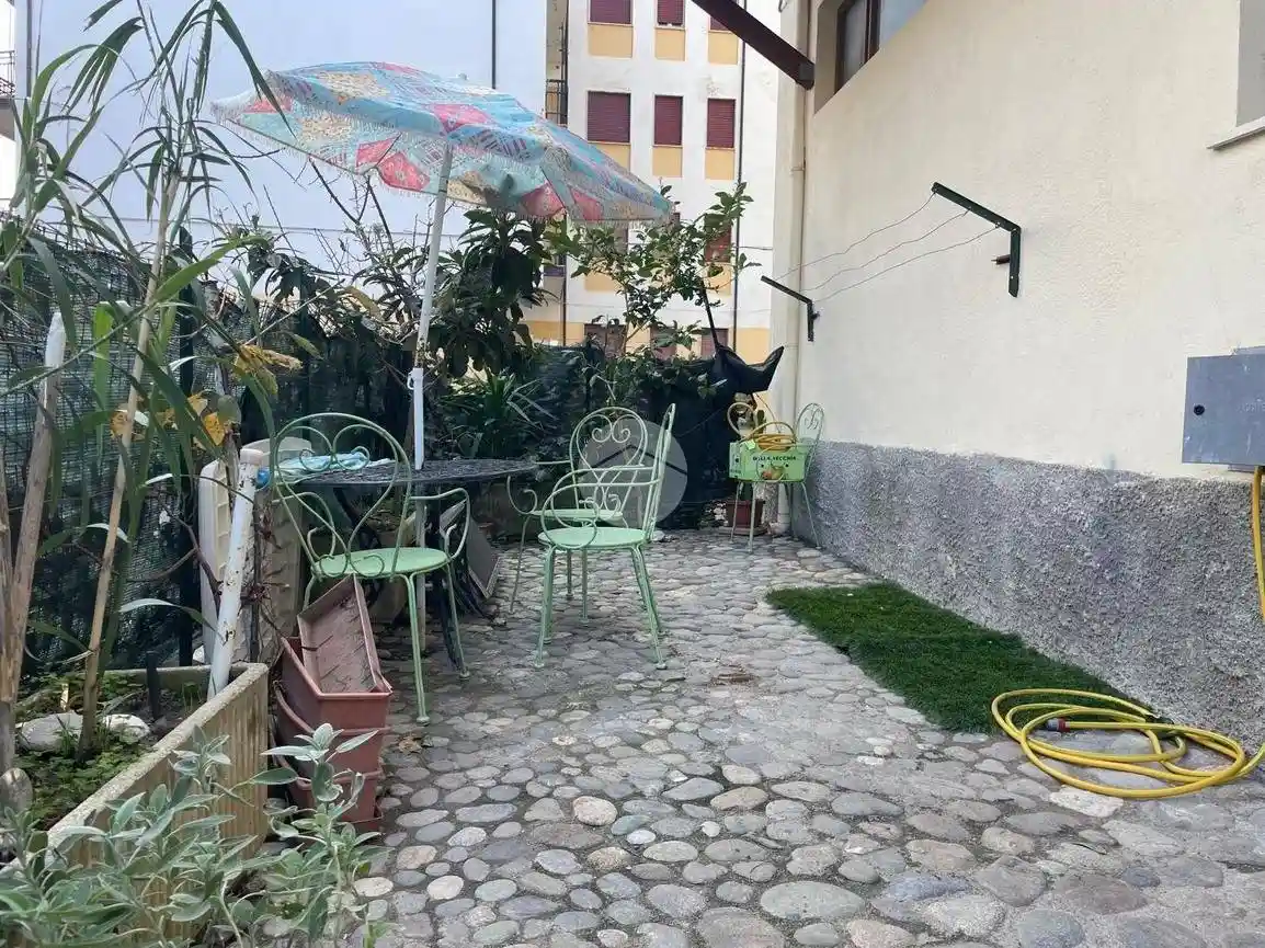 Appartamento in vendita a Falconara Albanese