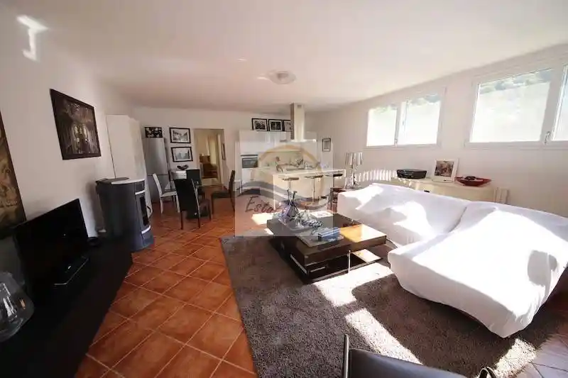 Casa indipendente in vendita a Vallebona