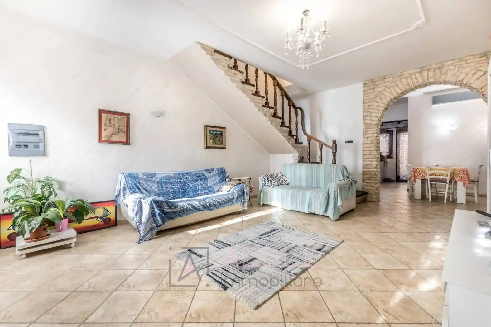 Villetta a schiera in vendita a Pomezia