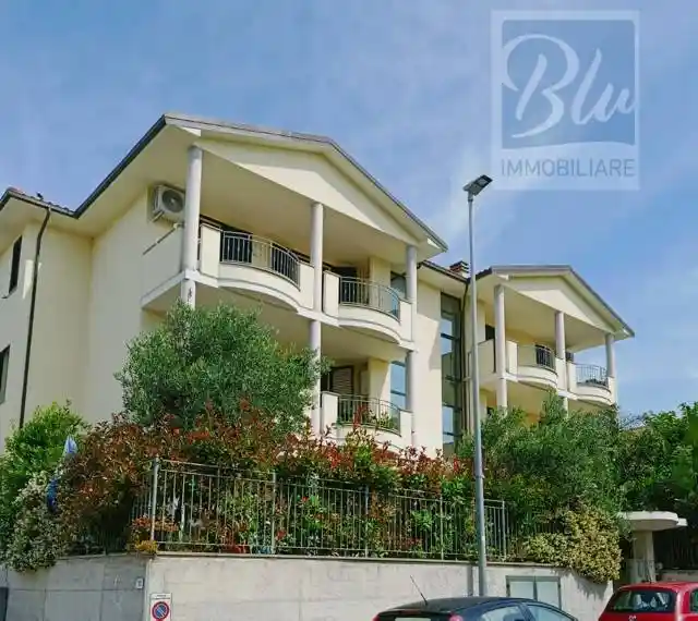 Appartamento in vendita a Rosignano Marittimo