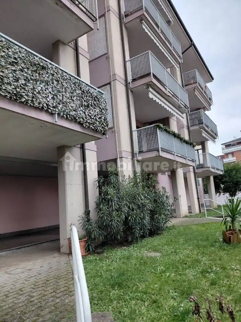 Appartamento in vendita a Novara