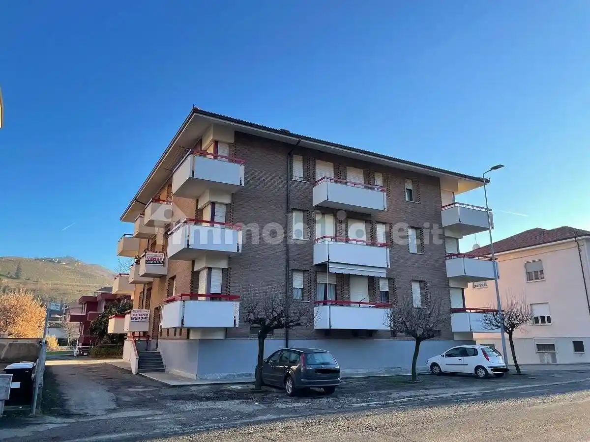 Appartamento in vendita a Santo Stefano Belbo