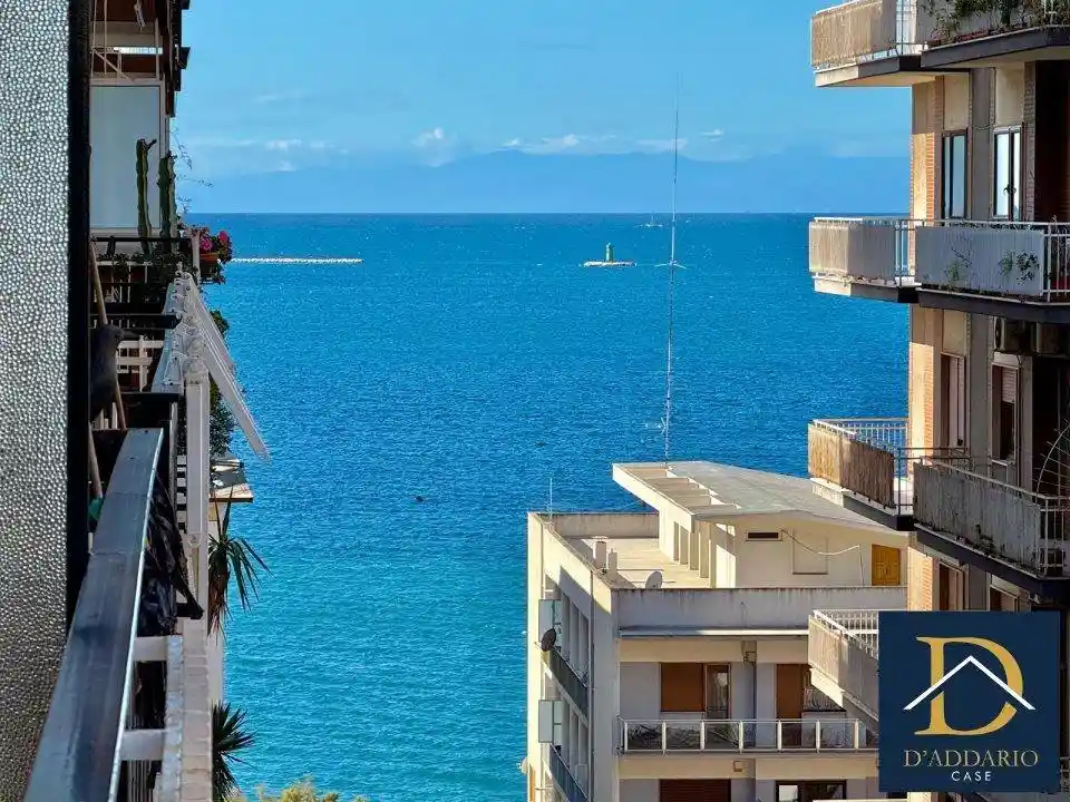 Appartamento in vendita a Taranto