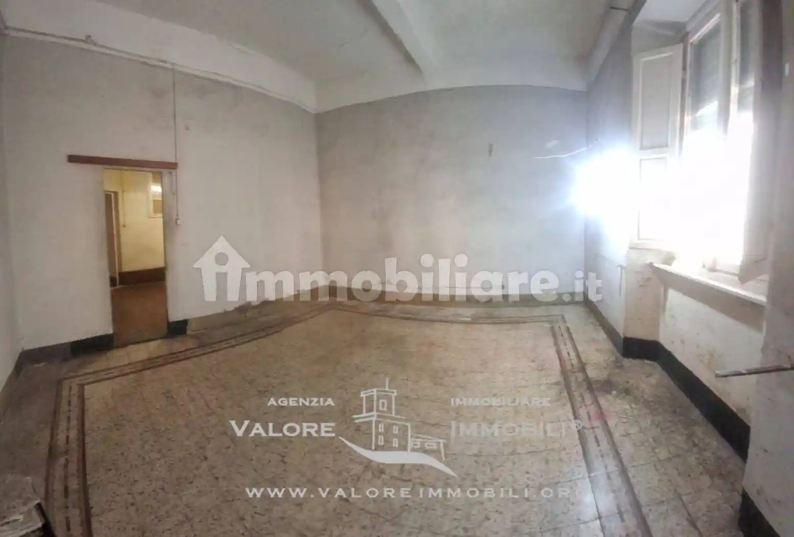 Appartamento in vendita a Livorno